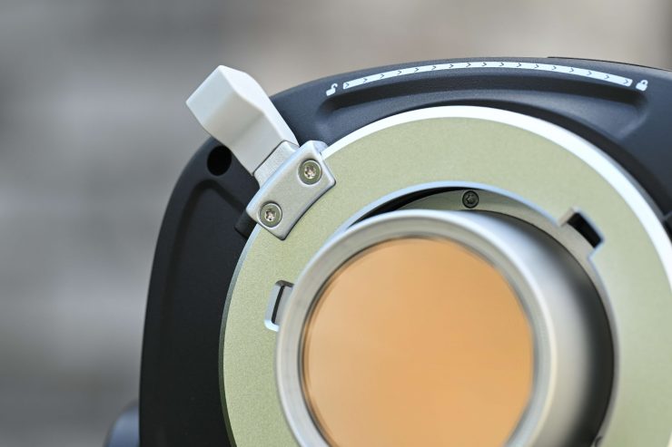 Aputure STORM 1000c 19850