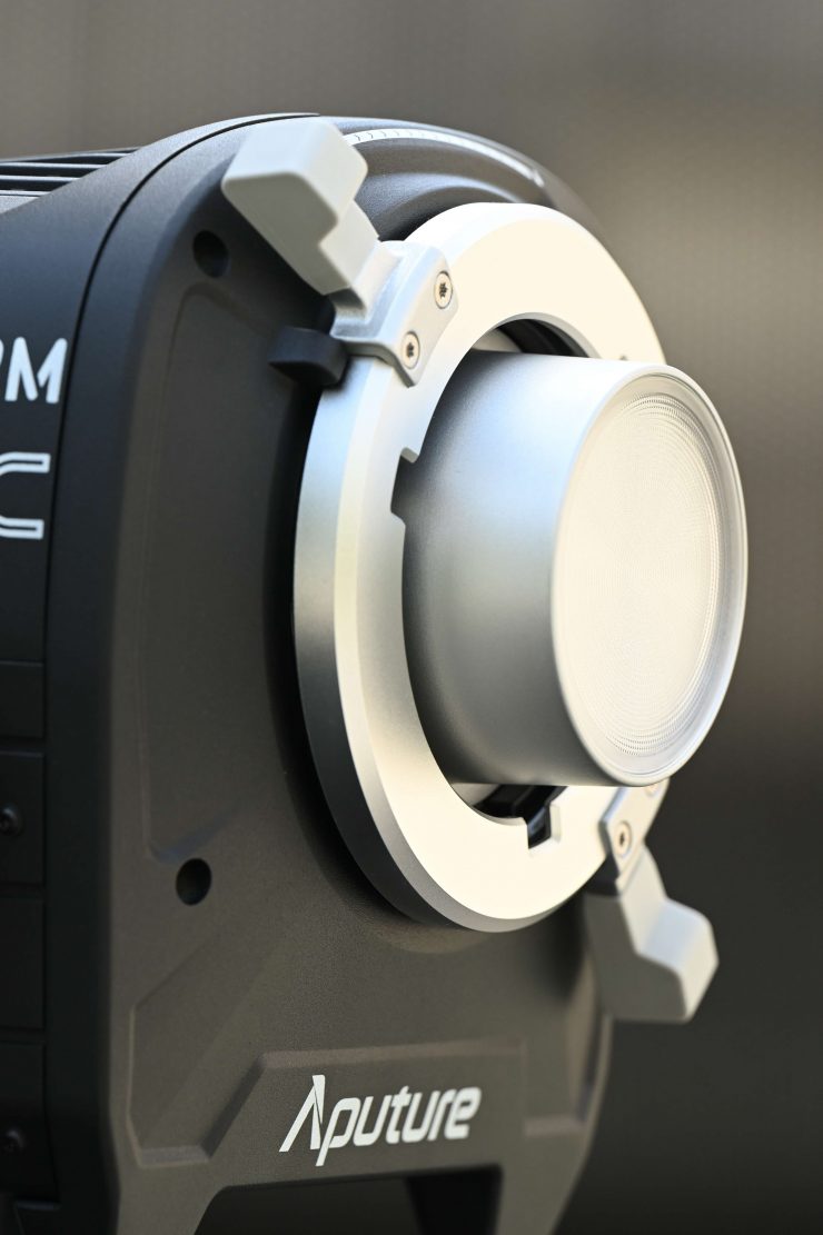 Aputure STORM 1000c 19862
