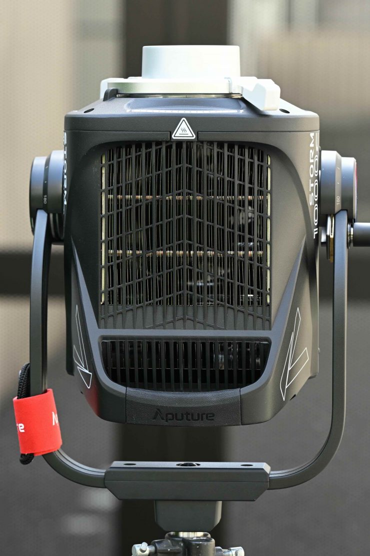 Aputure STORM 1000c 19885 2